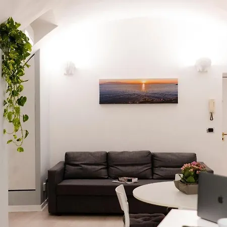 Partenope House Apartment Naples